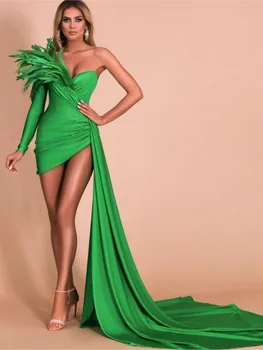 סקסית ירוק בת ים V-צוואר שמלה לנשים מותאם אישית כתף אחת 2023 שמלות לנשף קצרות עם שרוול נוצות